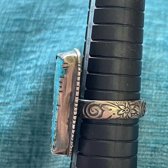 Size 9 turquoise and sterling silver ring item # 0004 - Picture 4 of 7